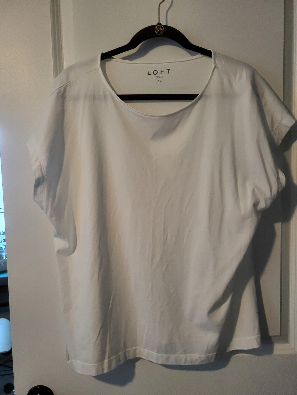 LOFT White Short Sleeve Scoop Neck Tee